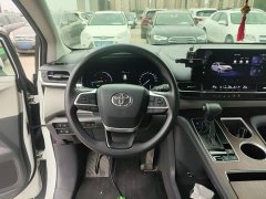 Toyota Gravia 2.5L Hybrid Comfort Edition - ფოტო 11