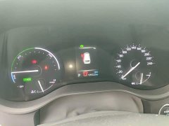 Toyota Gravia 2.5L Hybrid Comfort Edition - ფოტო 12
