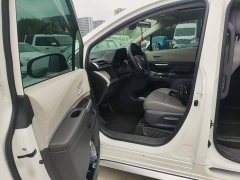 Toyota Gravia 2.5L Hybrid Comfort Edition - ფოტო 16