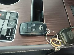 Toyota Gravia 2.5L Hybrid Comfort Edition - ფოტო 9