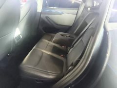 Tesla Model Y Rear-Wheel Drive - ფოტო 17