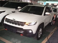 Jeep Compass 220T Automatic Elite - ფოტო 1