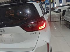 Honda Fit 1.5L CVT Trend Edition - ფოტო 8