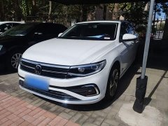 Volkswagen Bora 200TSI DSG Comfort Pro - ფოტო 1