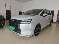 Wuling Starlight 730 New Energy PHEV 125km Luxury - ფოტო 1