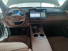 Changan UNI-Z 2025 1.5T Premium Edition - ფოტო 10