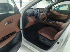 Changan UNI-Z 2025 1.5T Premium Edition - ფოტო 16