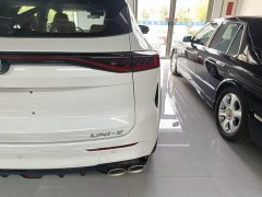 Changan UNI-Z 2025 1.5T Premium Edition - ფოტო 8