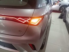 BYD Dolphin 405km Fashion Edition - ფოტო 8