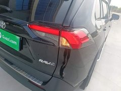Toyota RAV4 2.0L CVT FWD Urban Edition - ფოტო 8
