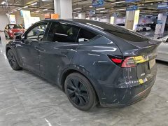 Tesla Model Y Rear-Wheel Drive - ფოტო 5