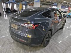 Tesla Model Y Rear-Wheel Drive - ფოტო 7