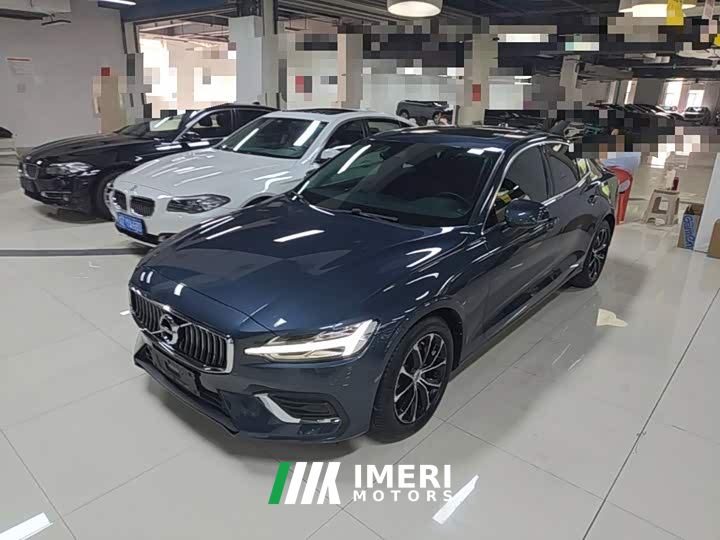 Volvo S60 B4 Smart Luxury Edition