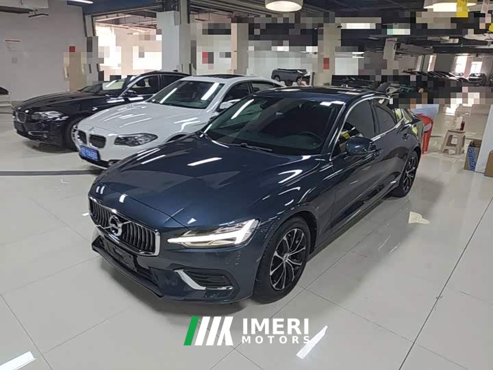 Volvo S60 2022 B4 Smart Luxury Edition - ავტომობილი ჩინეთიდან