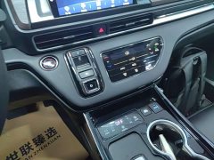Honda Odyssey 2022 2.0L e:HEV Sharp Comfort Edition - ფოტო 14