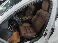 Volvo S60 B4 Smart Luxury Edition - ფოტო 15