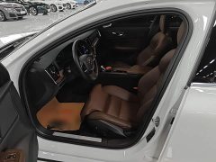 Volvo S60 B4 Smart Luxury Edition - ფოტო 16