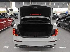 Volvo S60 B4 Smart Luxury Edition - ფოტო 19