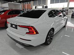 Volvo S60 B4 Smart Luxury Edition - ფოტო 7