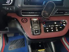 Honda Odyssey 2.0L e:HEV Premium - ფოტო 14