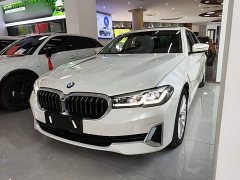 BMW 5 Series 525Li Luxury Package - ფოტო 1