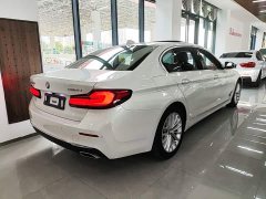 BMW 5 Series 525Li Luxury Package - ფოტო 7
