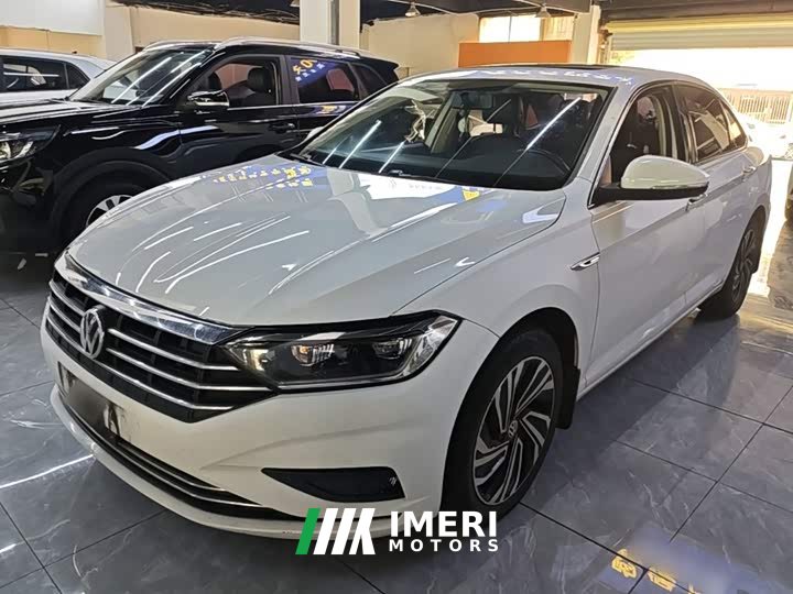 Volkswagen Sagitar 280TSI DSG Flying Edition