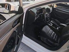 Volkswagen Sagitar 280TSI DSG Flying Edition - ფოტო 16