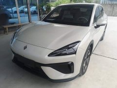 Baojun Yunhai 140km Plug-in Hybrid - ფოტო 1