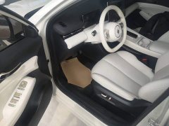 Baojun Yunhai 140km Plug-in Hybrid - ფოტო 16