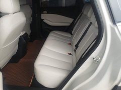 Baojun Yunhai 140km Plug-in Hybrid - ფოტო 17