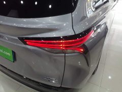 Toyota Sienna 2024 2.5L Hybrid Premium Luxury Edition - ფოტო 8