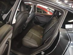 Tesla Model Y Rear-Wheel Drive - ფოტო 17