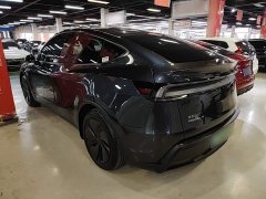 Tesla Model Y Rear-Wheel Drive - ფოტო 5