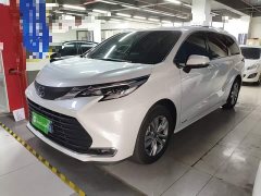 Toyota Sienna 2.5L Hybrid Comfort Edition - ფოტო 1