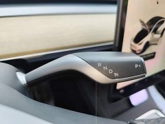 Tesla Model Y Rear-Wheel Drive - ფოტო 10