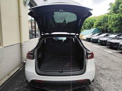 Tesla Model Y Rear-Wheel Drive - ფოტო 15