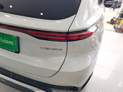 Toyota Veza 2.0L CVT FWD Luxury - ფოტო 8