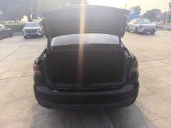 Volkswagen Lavida 1.5L Automatic Deyi Edition - ფოტო 9