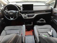 Honda Odyssey 2022 2.0L e:HEV Luxury - ფოტო 10