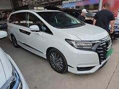 Honda Odyssey 2022 2.0L e:HEV Luxury - ფოტო 4
