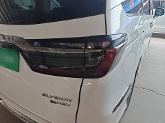 Honda Odyssey 2022 2.0L e:HEV Luxury - ფოტო 8