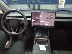 Tesla Model Y Rear-Wheel Drive - ფოტო 10
