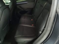 Tesla Model Y Rear-Wheel Drive - ფოტო 17