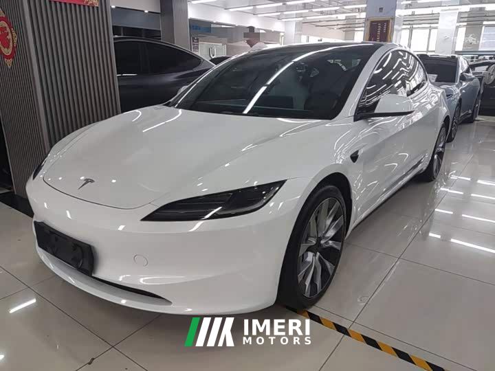 Tesla Model 3 Rear-Wheel Drive