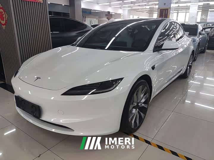 Tesla Model 3 Rear-Wheel Drive