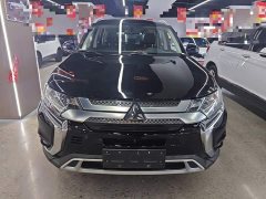 Mitsubishi Outlander 2020 2.0L FWD Comfort 7-Seater - ფოტო 3
