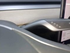 Tesla Model Y Long Range All-Wheel Drive - ფოტო 14