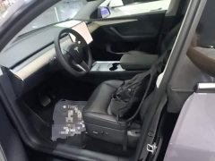 Tesla Model Y Long Range All-Wheel Drive - ფოტო 15