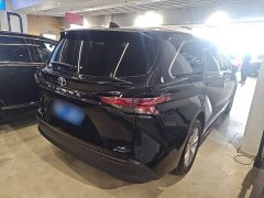 Toyota Sienna 2.5L Hybrid Comfort Edition - ფოტო 7